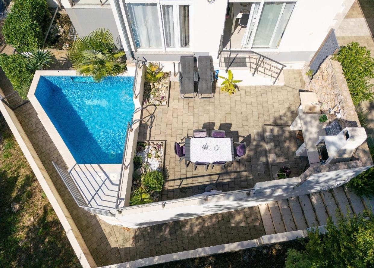 Apartment Sasso Bianco With The Private Pool Njivice Ngoại thất bức ảnh