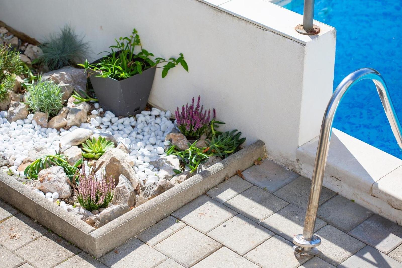 Apartment Sasso Bianco With The Private Pool Njivice Ngoại thất bức ảnh