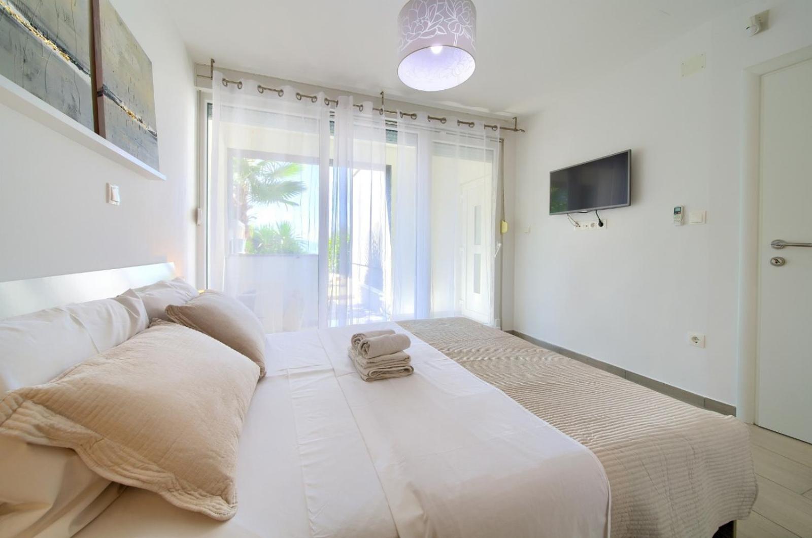 Apartment Sasso Bianco With The Private Pool Njivice Ngoại thất bức ảnh